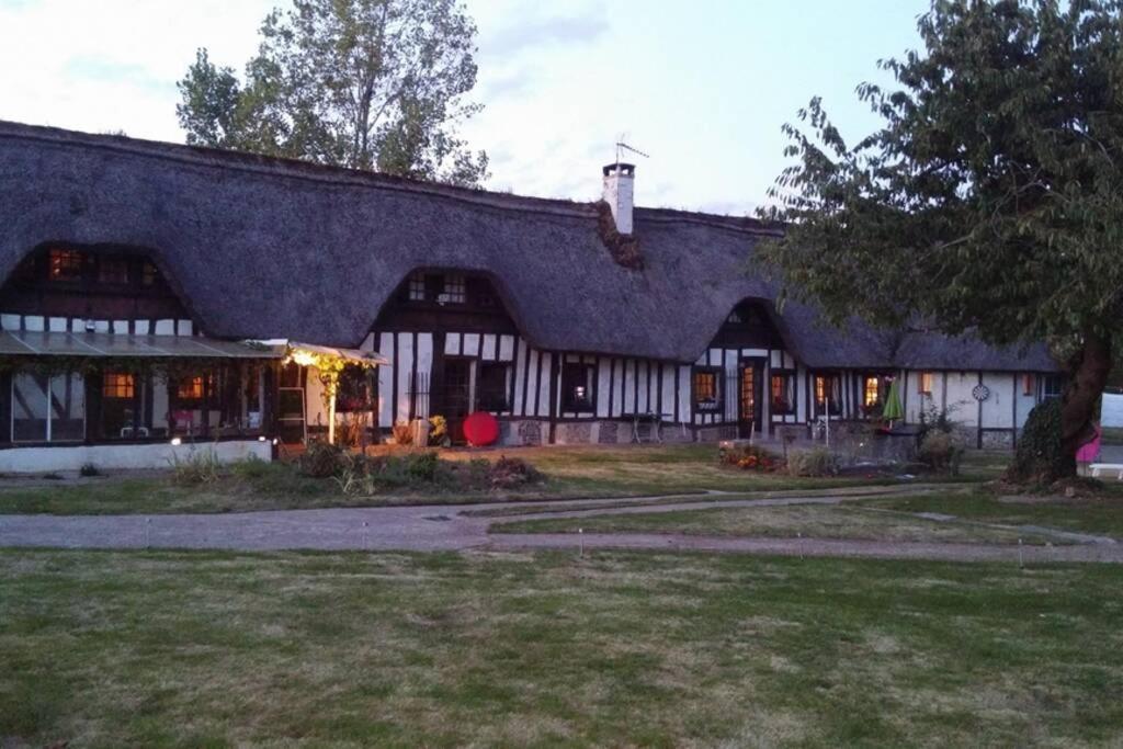 Chaumiere Du Chateau D'O Et Sa Mini Ferme ,Gite 21Couchages Goupil-Othon Εξωτερικό φωτογραφία
